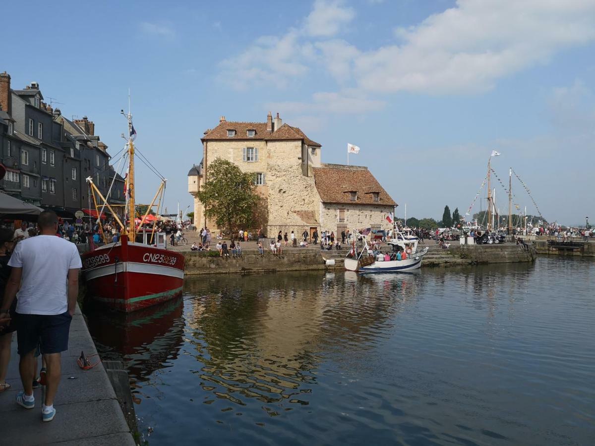 Un Parfum D'Embruns Hypercentre Honfleur, Fibre Exterior foto